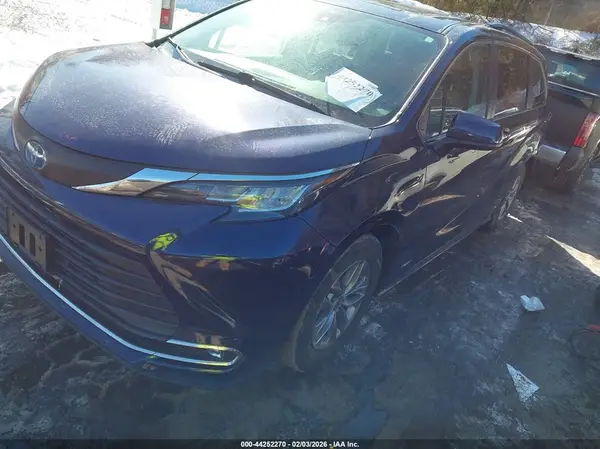 5TDJRKEC9MS022638 2021 TOYOTA SIENNA - Image 2