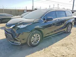 5TDJRKEC9MS065618 2021 TOYOTA SIENNA