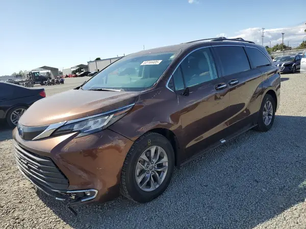 5TDJRKEC9NS084753 2022 TOYOTA SIENNA - Image 1