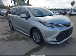 5TDJRKEC9NS124250 2022 TOYOTA SIENNA