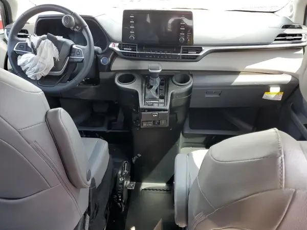 5TDJRKEC9PS178960 2023 TOYOTA SIENNA - Image 8