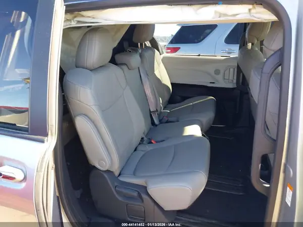 5TDJRKEC9SS255853 2025 TOYOTA SIENNA - Image 8