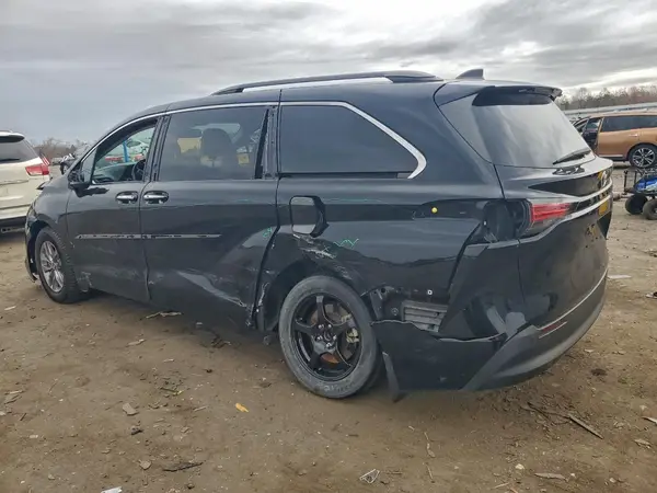 5TDJRKECXMS010997 2021 TOYOTA SIENNA - Image 2