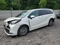 5TDJRKECXMS033261 2021 TOYOTA SIENNA