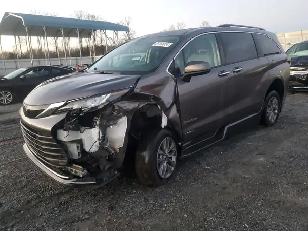 5TDJRKECXMS059701 2021 TOYOTA SIENNA - Image 1