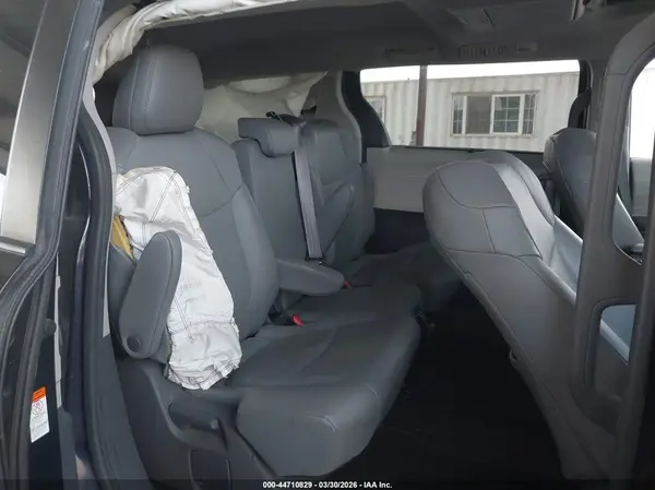 5TDJRKECXMS065367 2021 TOYOTA SIENNA - Image 8