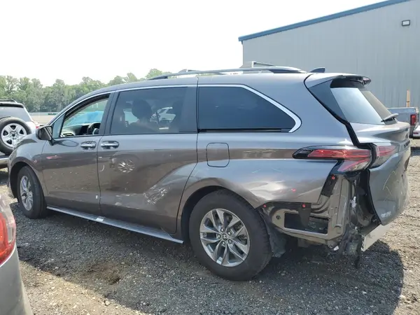 5TDJRKECXNS083465 2022 TOYOTA SIENNA - Image 2