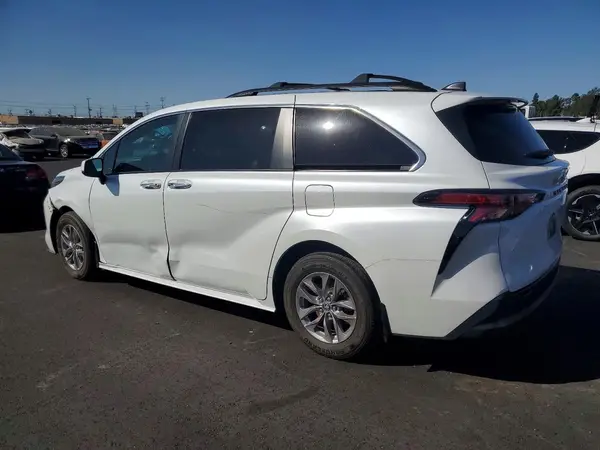 5TDJRKECXNS090075 2022 TOYOTA SIENNA - Image 2