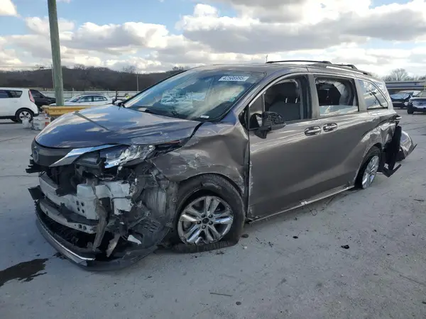 5TDJRKECXNS090870 2022 TOYOTA SIENNA - Image 1