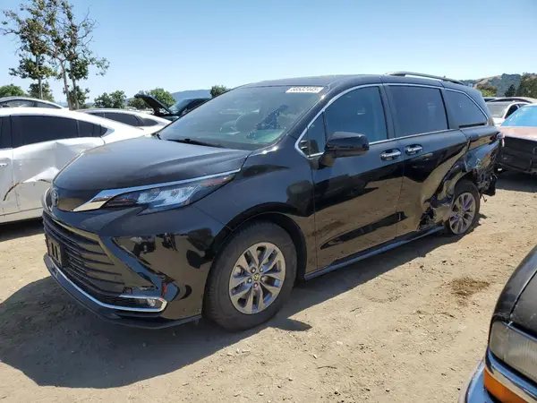 5TDJRKECXNS095020 2022 TOYOTA SIENNA - Image 1