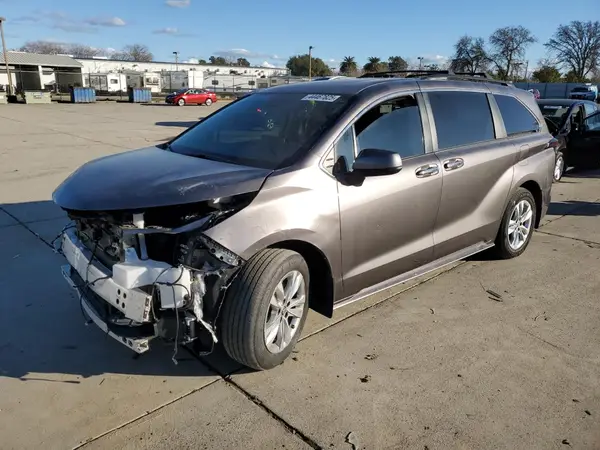 5TDJRKECXNS113015 2022 TOYOTA SIENNA - Image 1