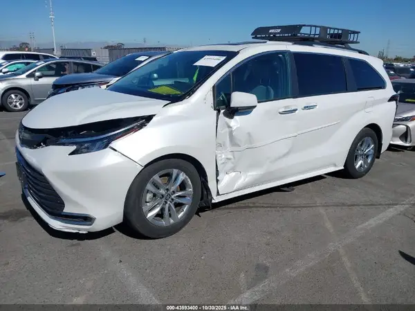 5TDJRKECXPS175484 2023 TOYOTA SIENNA - Image 2