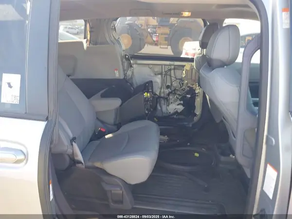 5TDJRKECXPS179485 2023 TOYOTA SIENNA - Image 8