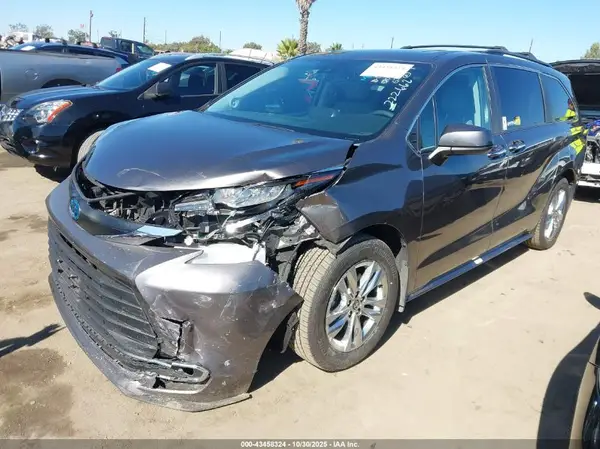 5TDJRKECXRS222662 2024 TOYOTA SIENNA - Image 2