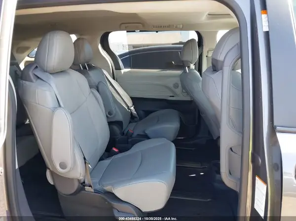 5TDJRKECXRS222662 2024 TOYOTA SIENNA - Image 8