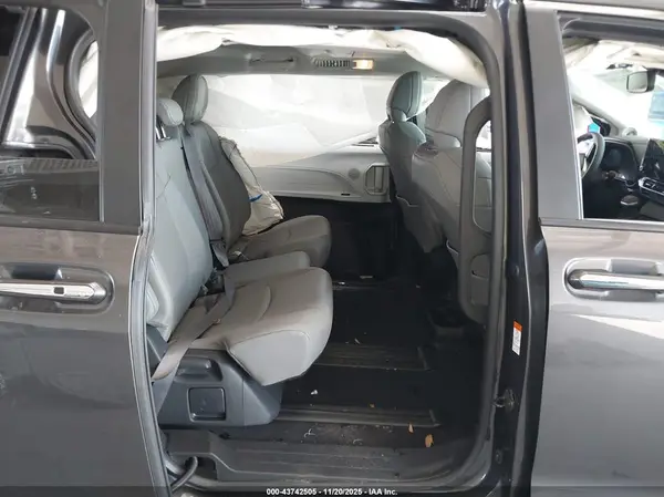 5TDJRKECXSS287890 2025 TOYOTA SIENNA - Image 8