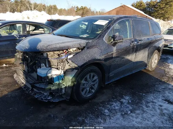 5TDJSKFC0MS015371 2021 TOYOTA SIENNA - Image 2