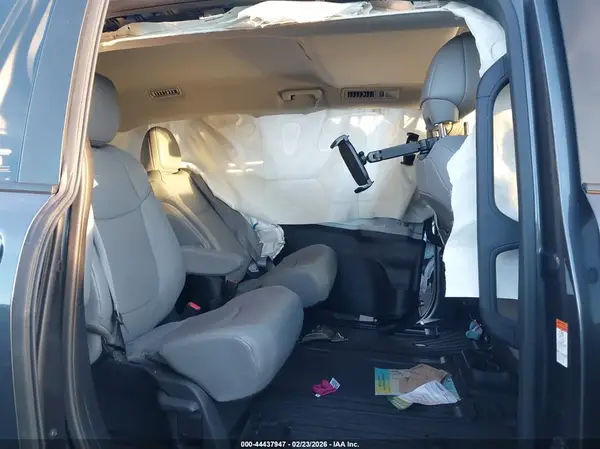 5TDJSKFC0SS200937 2025 TOYOTA SIENNA - Image 8
