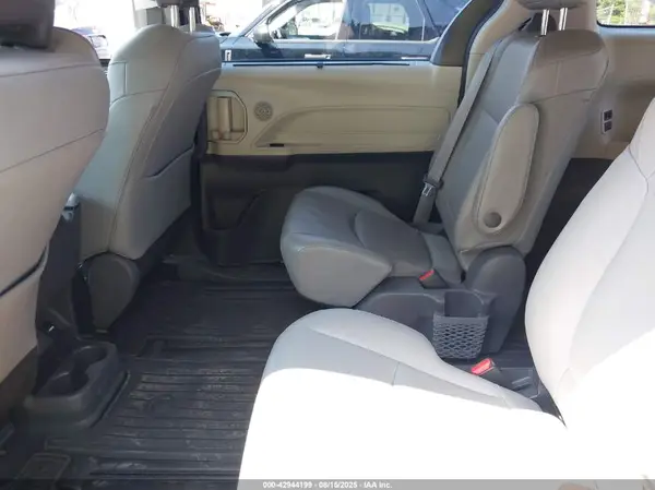 5TDJSKFC1MS007876 2021 TOYOTA SIENNA - Image 8