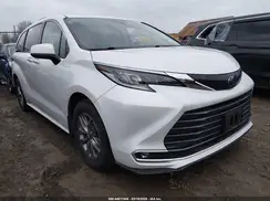 5TDJSKFC1NS047117 2022 TOYOTA SIENNA