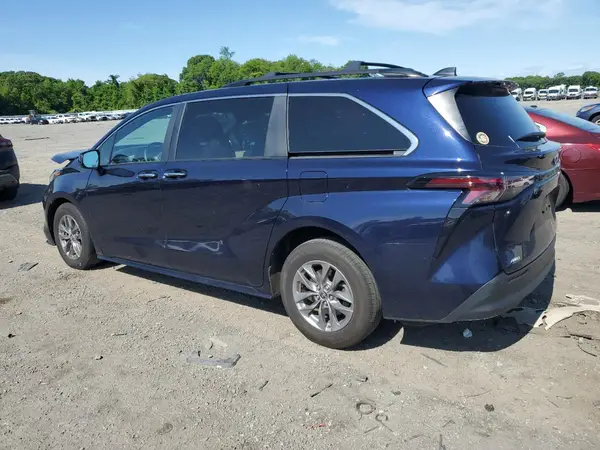 5TDJSKFC1RS112490 2024 TOYOTA SIENNA - Image 2