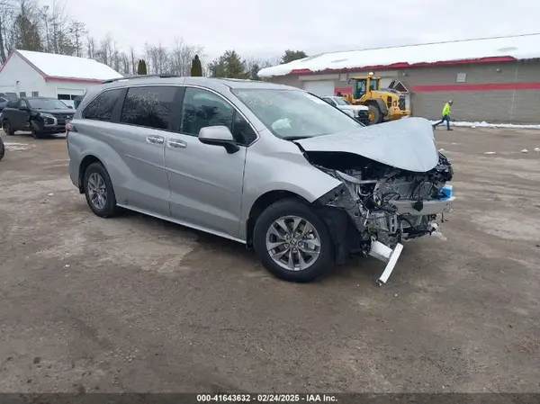 5TDJSKFC1SS170265 2025 TOYOTA SIENNA - Image 1
