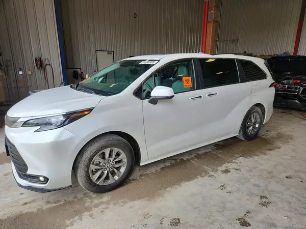 5TDJSKFC1SS189897 2025 TOYOTA SIENNA - Image 1