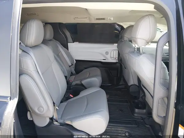 5TDJSKFC1SS200736 2025 TOYOTA SIENNA - Image 8