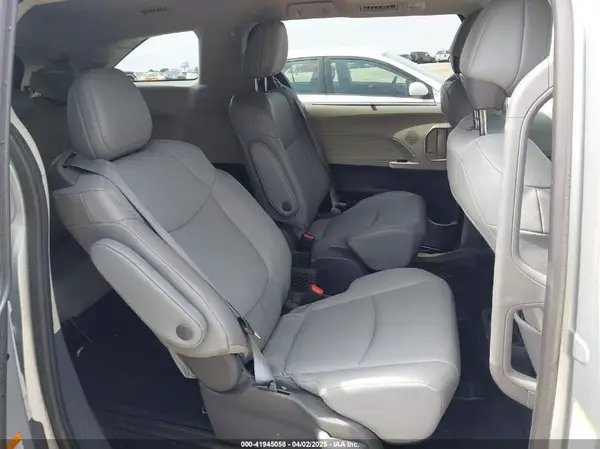 5TDJSKFC2MS007191 2021 TOYOTA SIENNA - Image 8