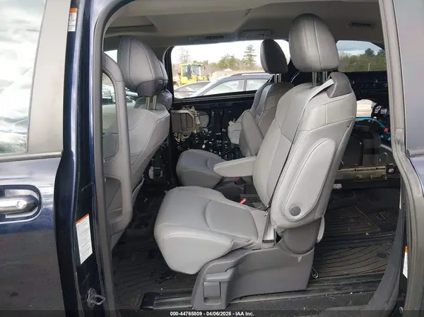 5TDJSKFC2MS008907 2021 TOYOTA SIENNA - Image 8