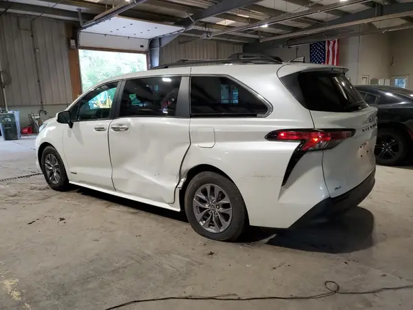 5TDJSKFC2MS023942 2021 TOYOTA SIENNA - Image 2