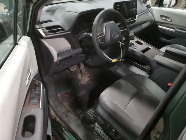 5TDJSKFC2PS104668 2023 TOYOTA SIENNA - Image 8