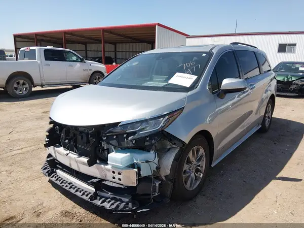 5TDJSKFC3MS018068 2021 TOYOTA SIENNA - Image 2