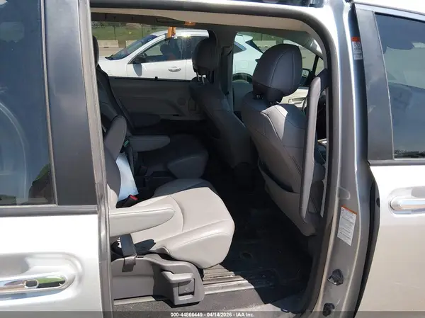 5TDJSKFC3MS018068 2021 TOYOTA SIENNA - Image 8