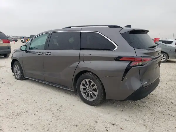 5TDJSKFC3NS072682 2022 TOYOTA SIENNA - Image 2