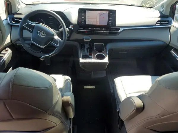 5TDJSKFC3PS095298 2023 TOYOTA SIENNA - Image 8