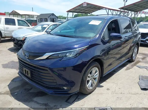 5TDJSKFC3SS155153 2025 TOYOTA SIENNA - Image 2