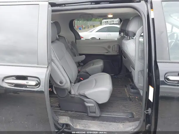 5TDJSKFC4MS018449 2021 TOYOTA SIENNA - Image 8