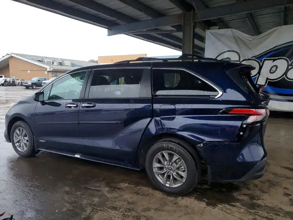 5TDJSKFC4MS028382 2021 TOYOTA SIENNA - Image 2