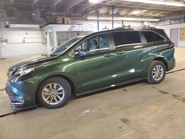 5TDJSKFC4NS049251 2022 TOYOTA SIENNA - Image 1