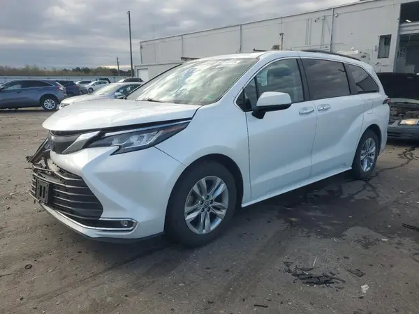 5TDJSKFC4NS056541 2022 TOYOTA SIENNA - Image 1
