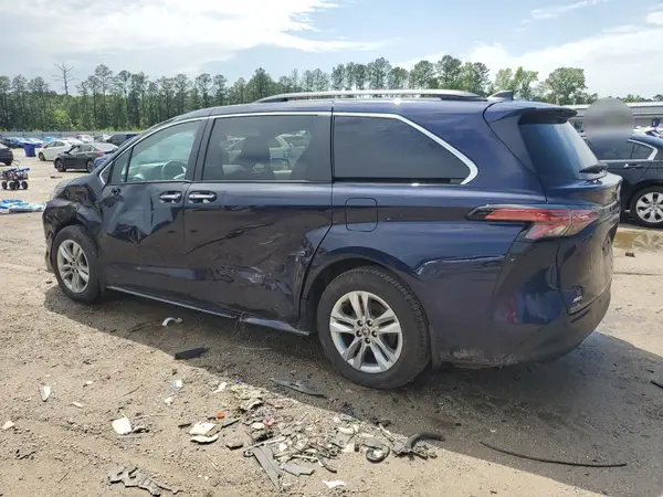 5TDJSKFC4NS056992 2022 TOYOTA SIENNA - Image 2
