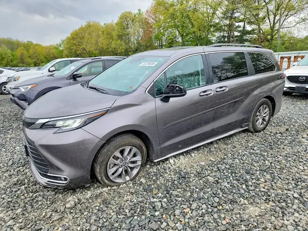 5TDJSKFC4PS099134 2023 TOYOTA SIENNA - Image 1