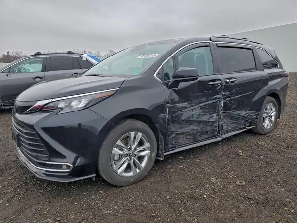 5TDJSKFC4RS124343 2024 TOYOTA SIENNA - Image 1