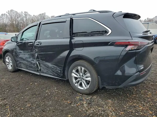5TDJSKFC4RS124343 2024 TOYOTA SIENNA - Image 2
