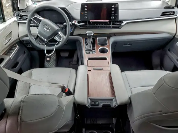 5TDJSKFC4RS124343 2024 TOYOTA SIENNA - Image 8