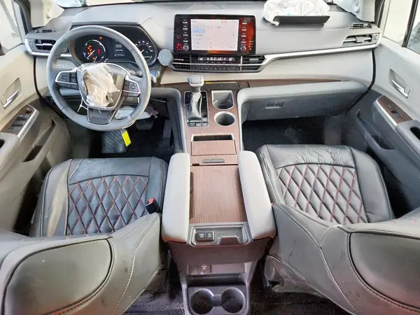 5TDJSKFC4RS146259 2024 TOYOTA SIENNA - Image 8