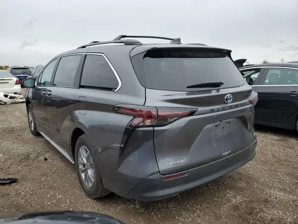 5TDJSKFC4SS165299 2025 TOYOTA SIENNA - Image 2