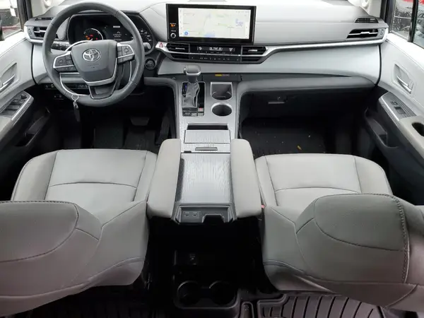 5TDJSKFC4SS165299 2025 TOYOTA SIENNA - Image 8