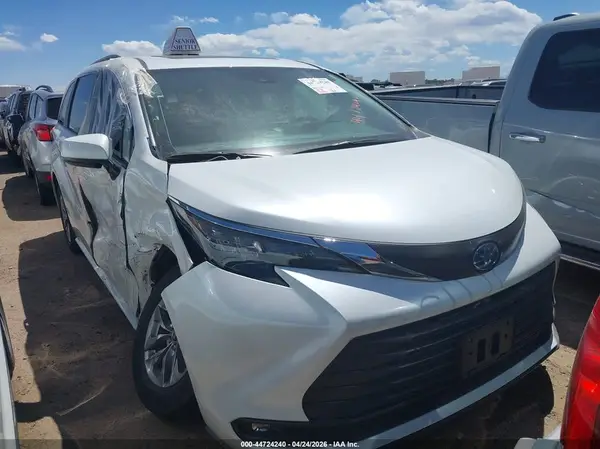 5TDJSKFC4SS193071 2025 TOYOTA SIENNA - Image 1